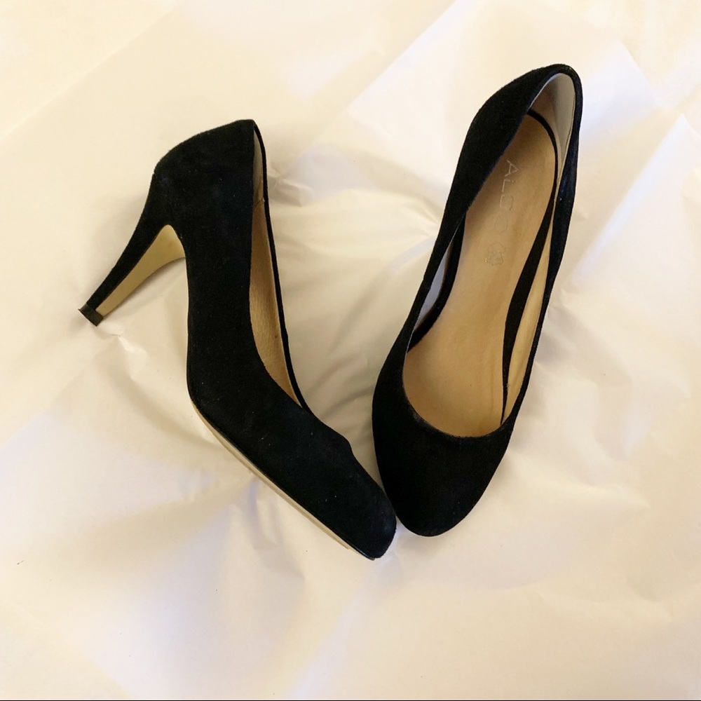 Aldo Black Suede Material Heels
